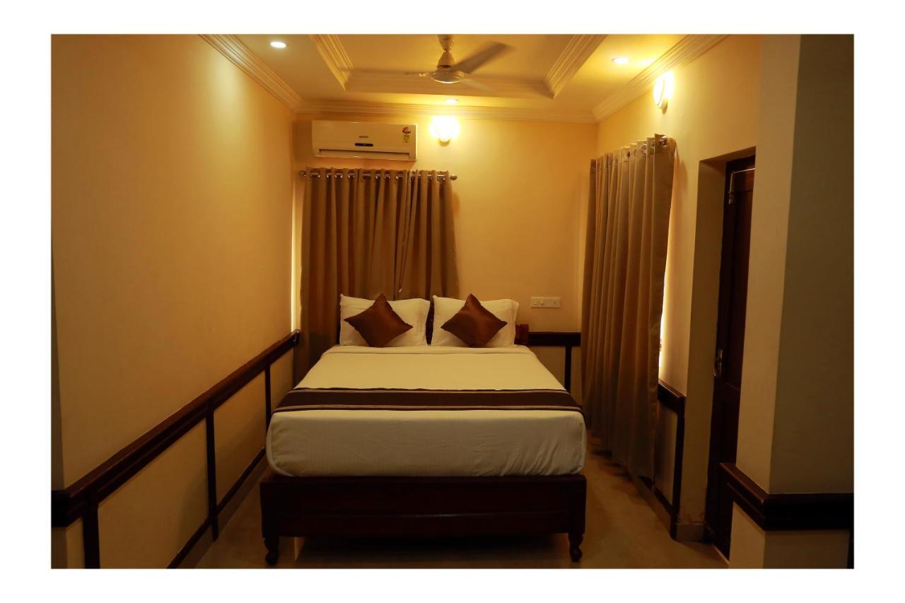 Corridor Calicut Airport Hotel Kondotty Luaran gambar