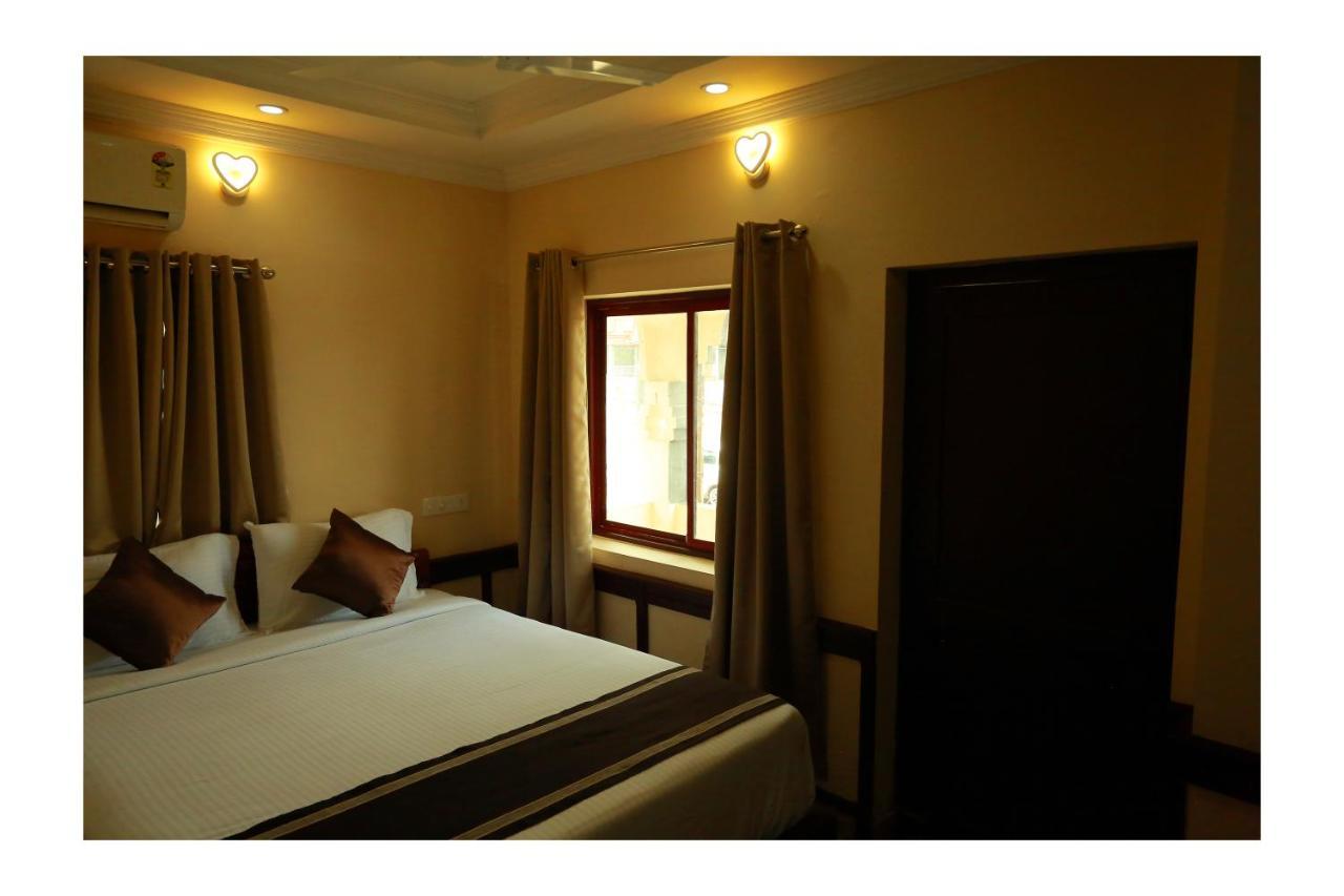 Corridor Calicut Airport Hotel Kondotty Luaran gambar