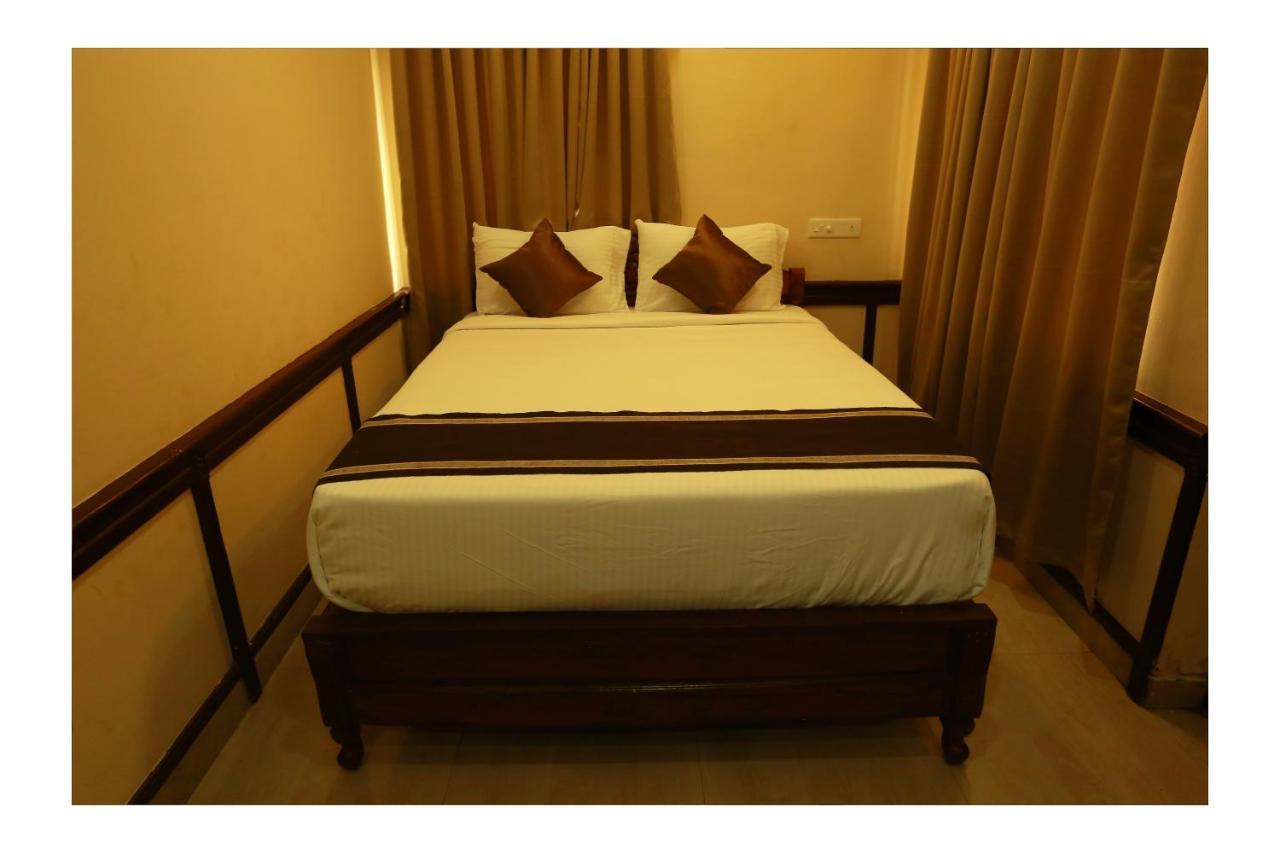 Corridor Calicut Airport Hotel Kondotty Luaran gambar